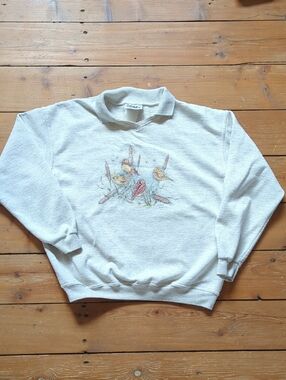 202-**VINTAGE**Northern Reflections Cream Pullover with Nature Graphic